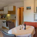 Haus Steinroeschen Зеефельд в Тироле