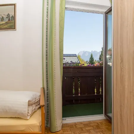 Apartamento Haus Steinroeschen *