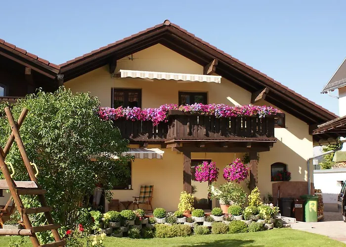 Haus Steinroeschen Apartamento *